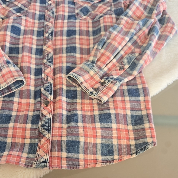 Orvis Plaid Button-Up Shirt - Picture 2 of 13